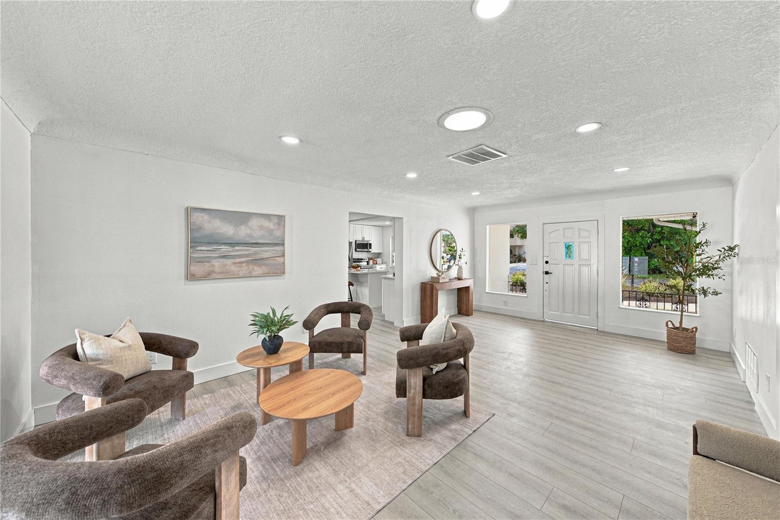 1302 ROBIN ROAD S, St Petersburg, FL 33707