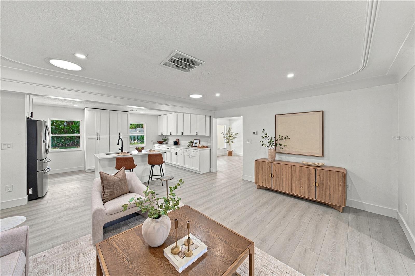1302 ROBIN ROAD S, St Petersburg, FL 33707