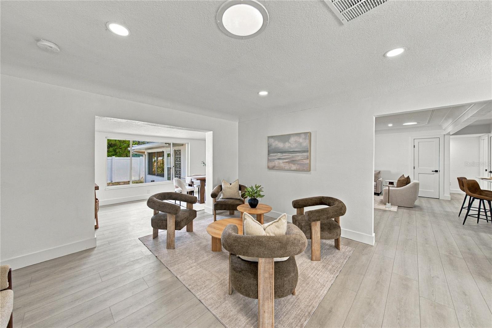 1302 ROBIN ROAD S, St Petersburg, FL 33707