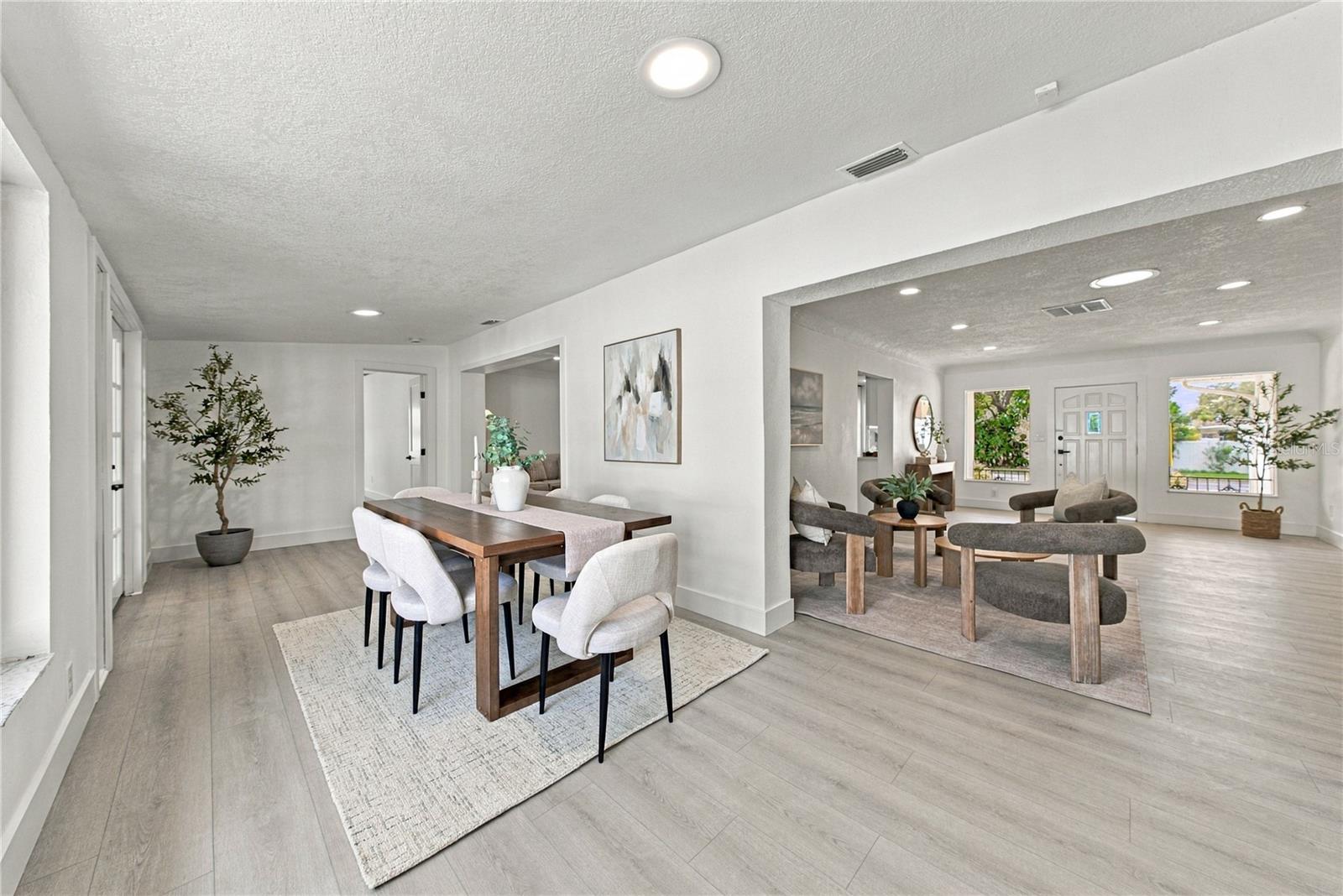 1302 ROBIN ROAD S, St Petersburg, FL 33707