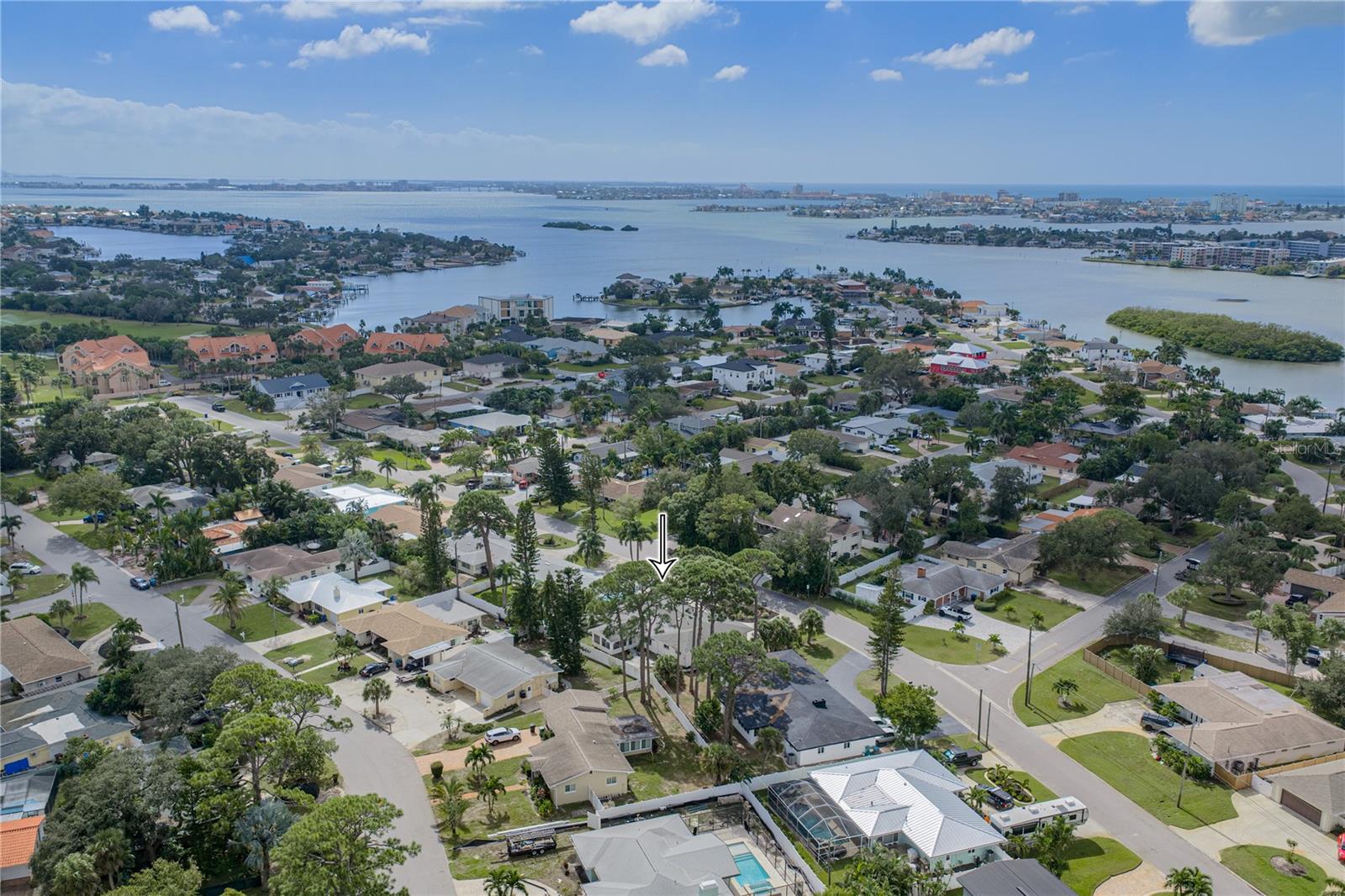 1302 ROBIN ROAD S, St Petersburg, FL 33707