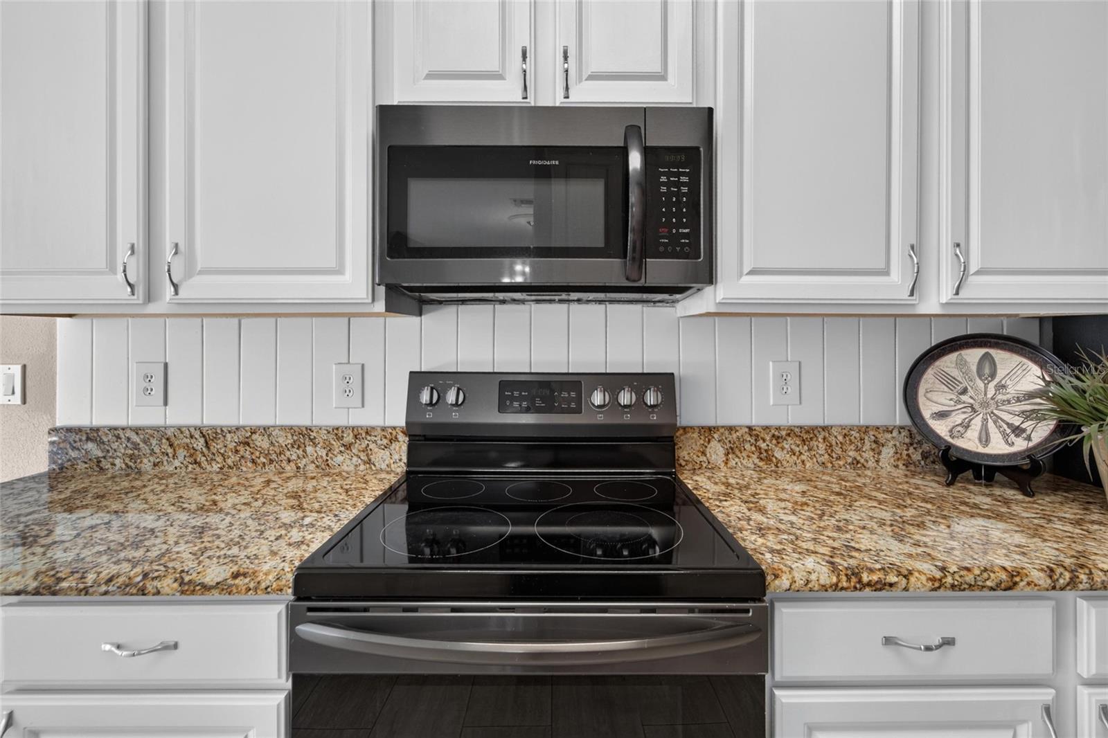 17049 DORMAN ROAD, Lithia, FL 33547