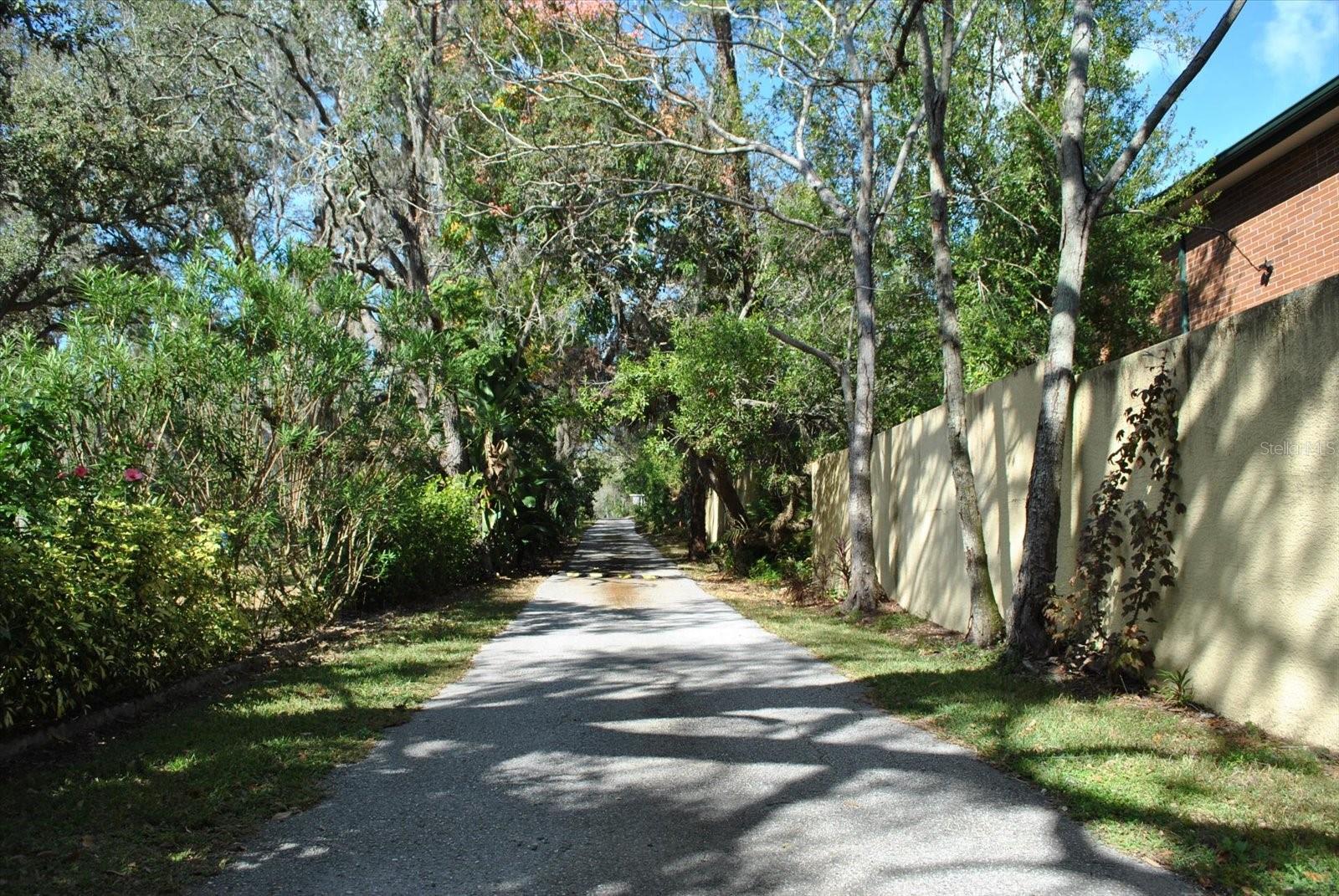 Entrance Off Keystone Road