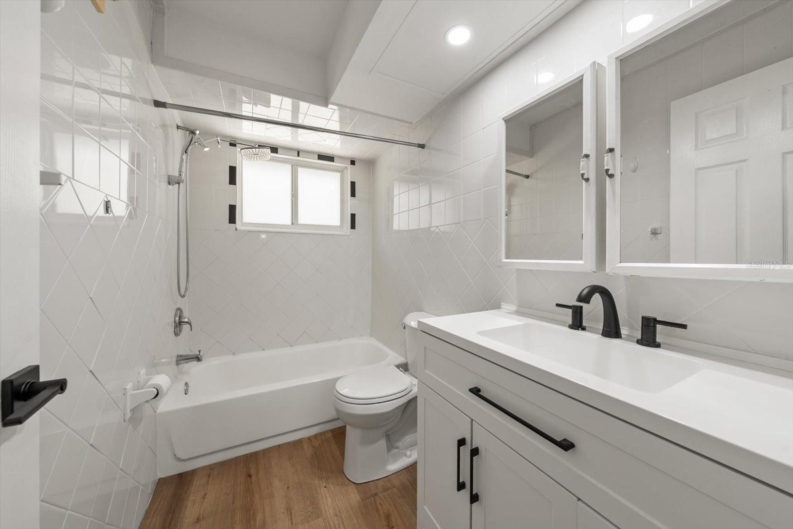 2nd Bathroom