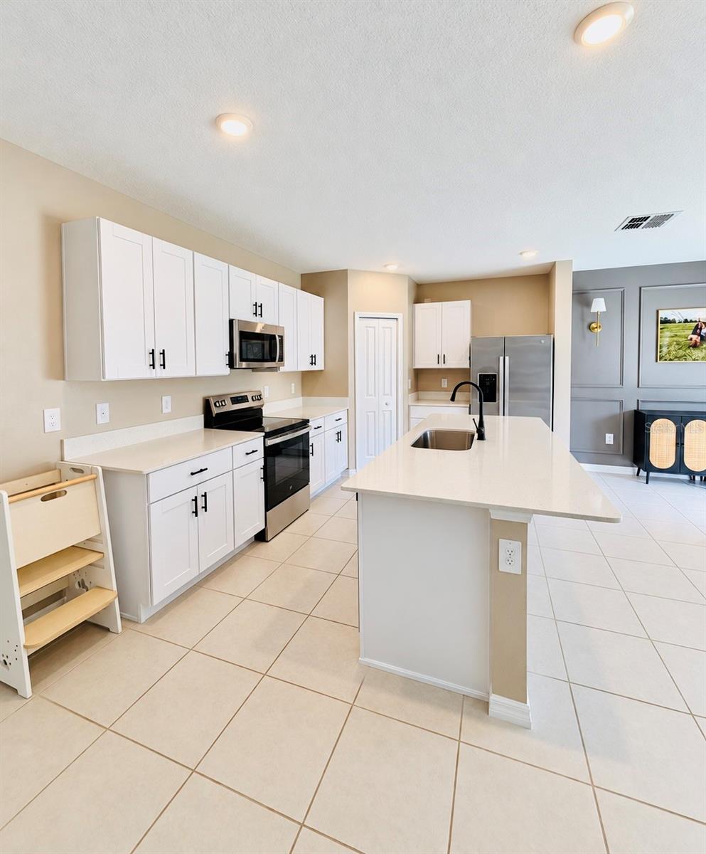 11632 BRAE WAY, Dade City, FL 33525