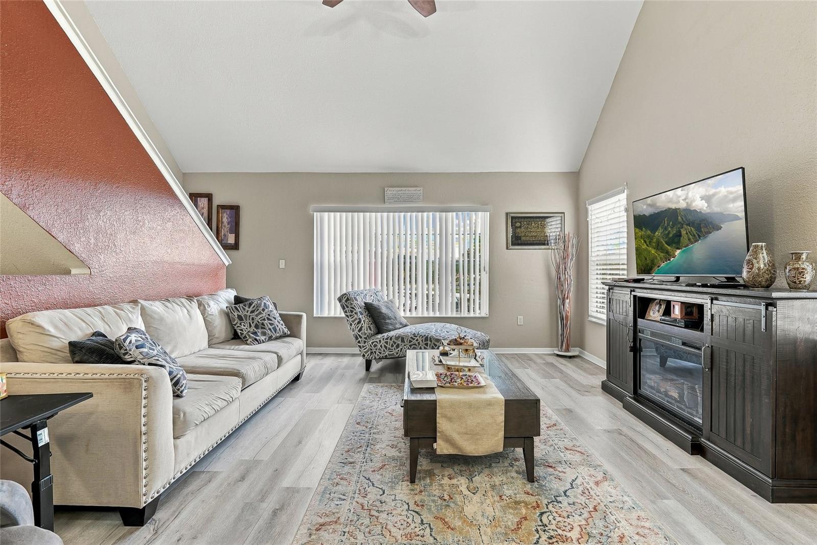 9746 LAKE CHASE ISLAND WAY, Tampa, FL 33626