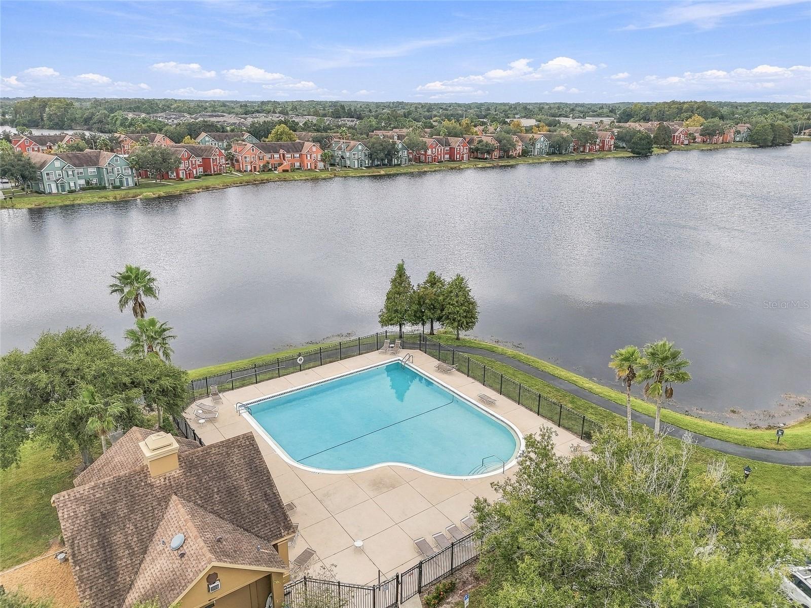 9746 LAKE CHASE ISLAND WAY, Tampa, FL 33626