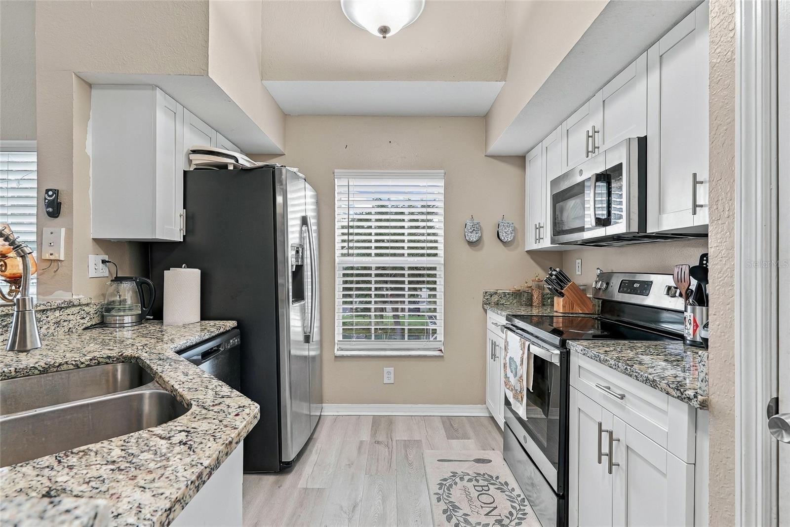 9746 LAKE CHASE ISLAND WAY, Tampa, FL 33626
