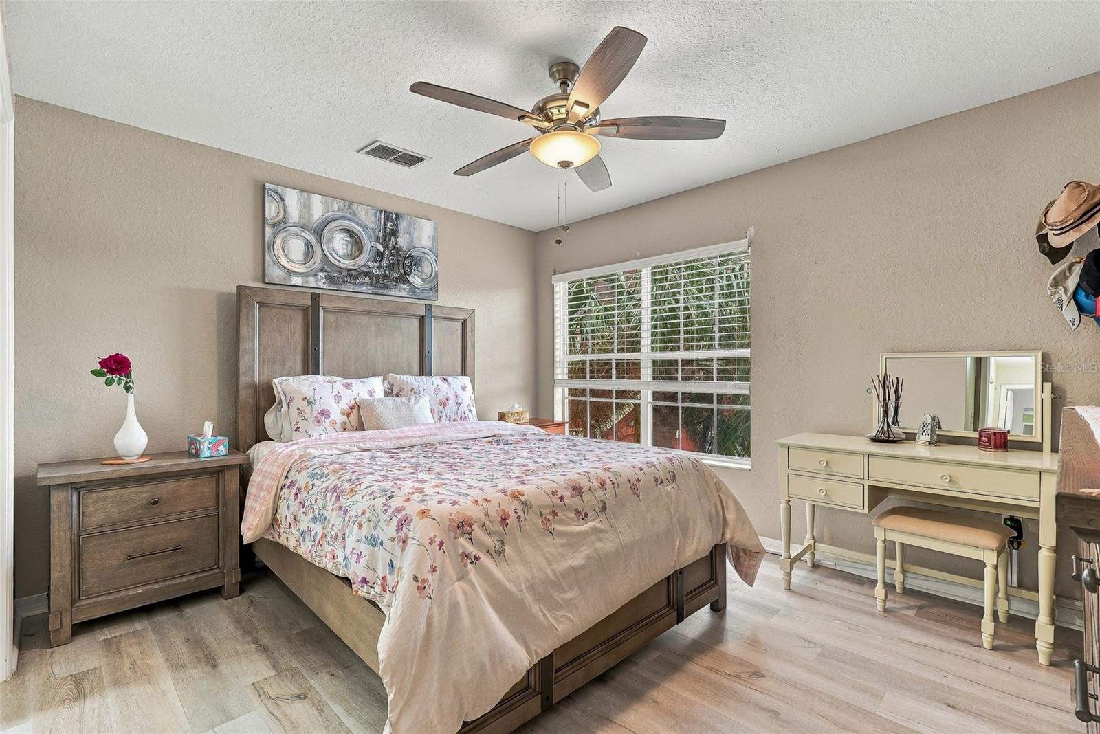 9746 LAKE CHASE ISLAND WAY, Tampa, FL 33626