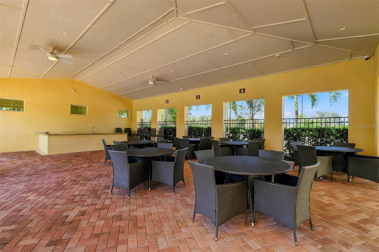 18105 METADO DRIVE, Bradenton, FL 34211