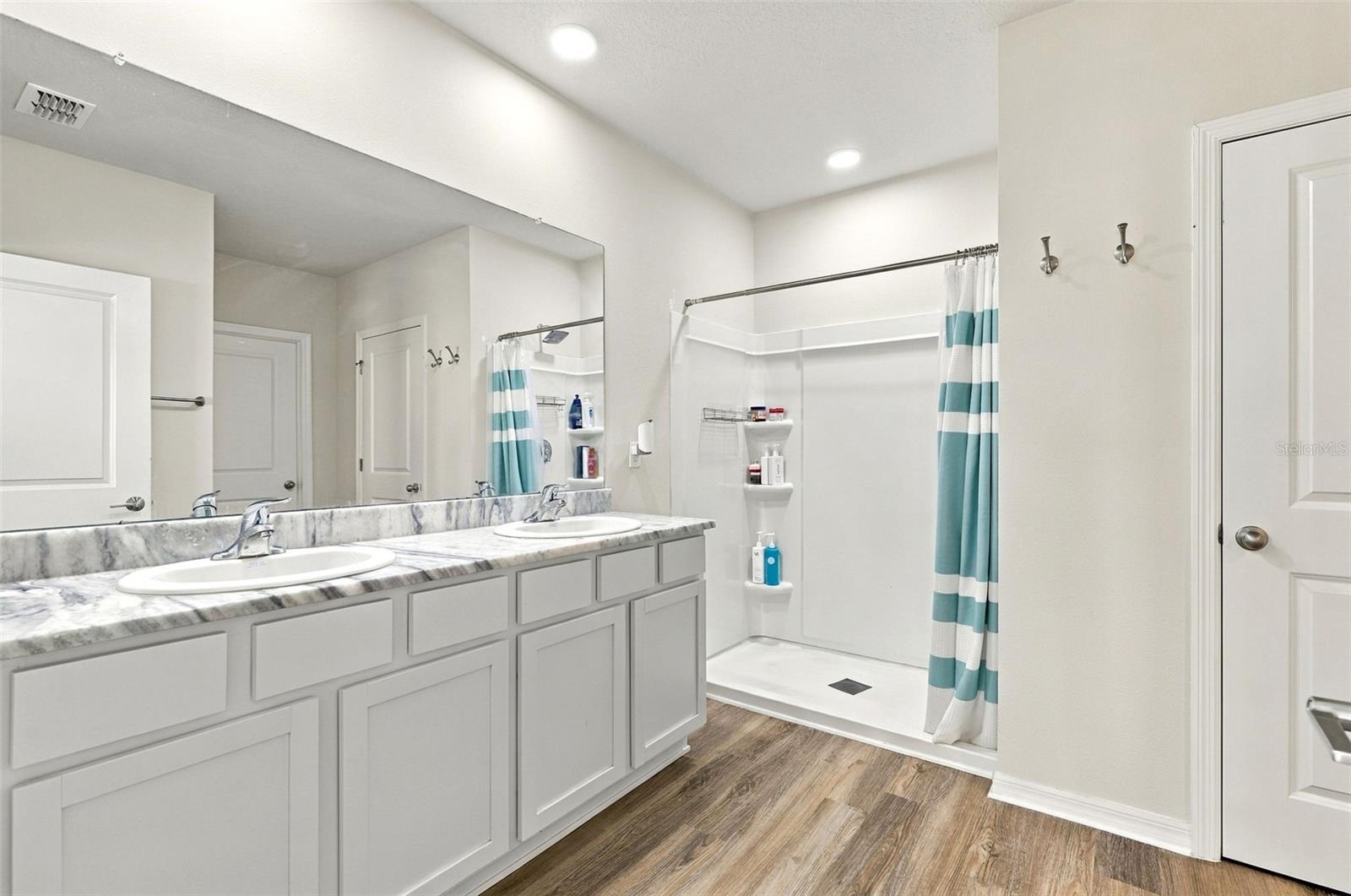 18105 METADO DRIVE, Bradenton, FL 34211