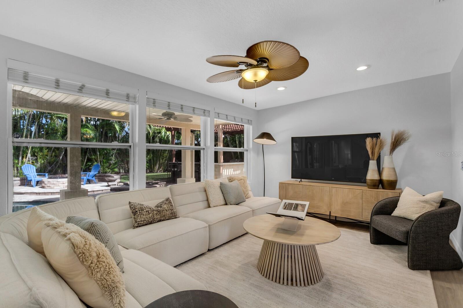 3935 W EDEN ROC CIRCLE, Tampa, FL 33634