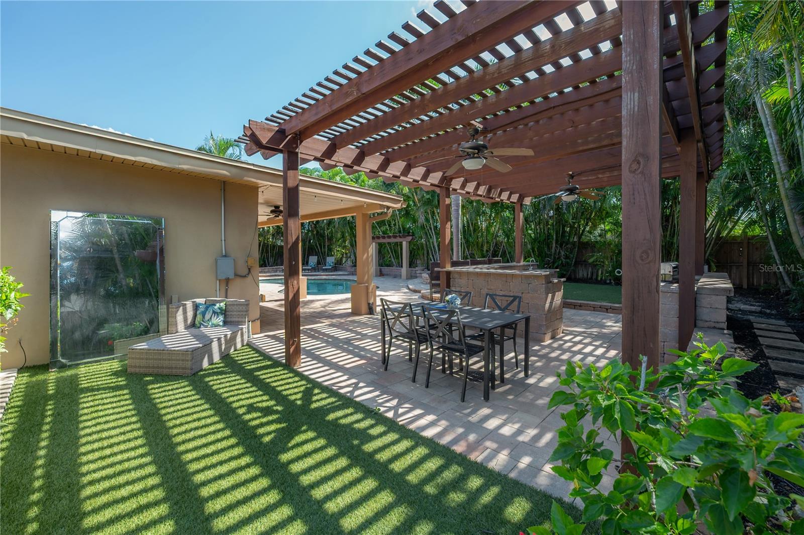 3935 W EDEN ROC CIRCLE, Tampa, FL 33634