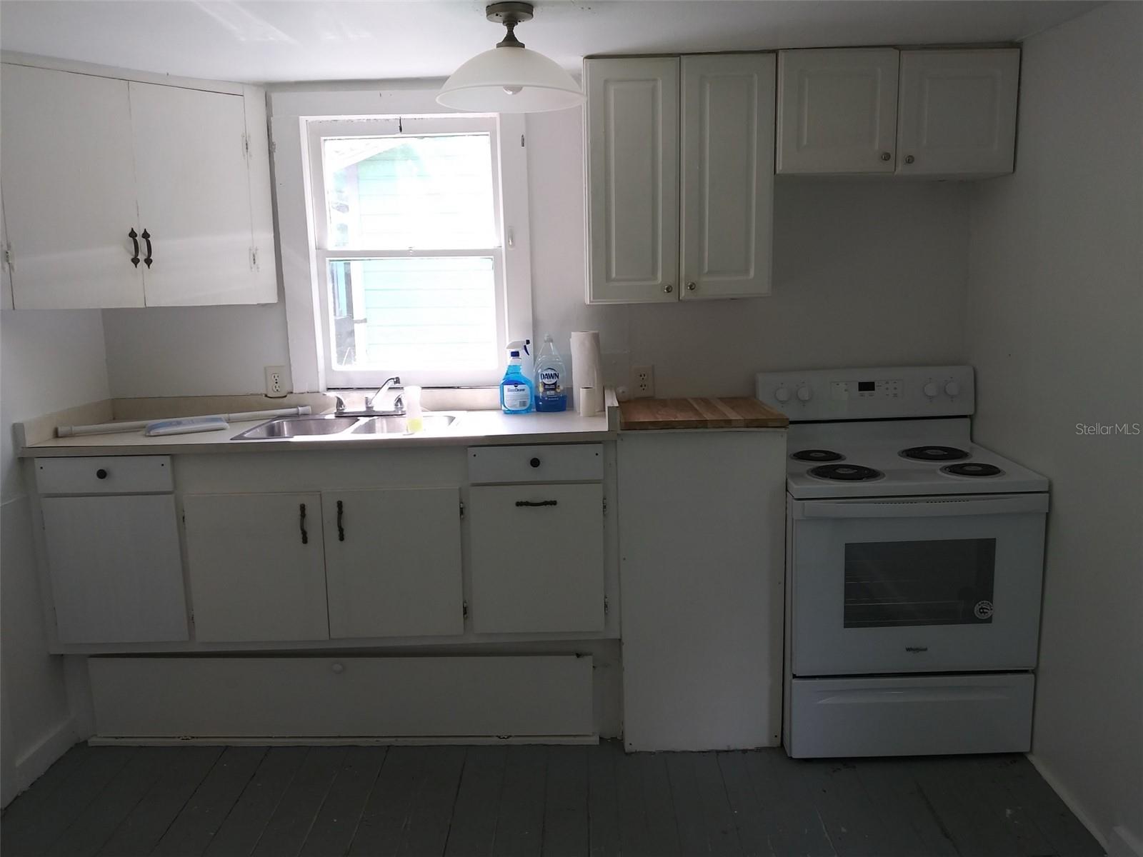 1 SMITH COURT, DeLand, FL 32724