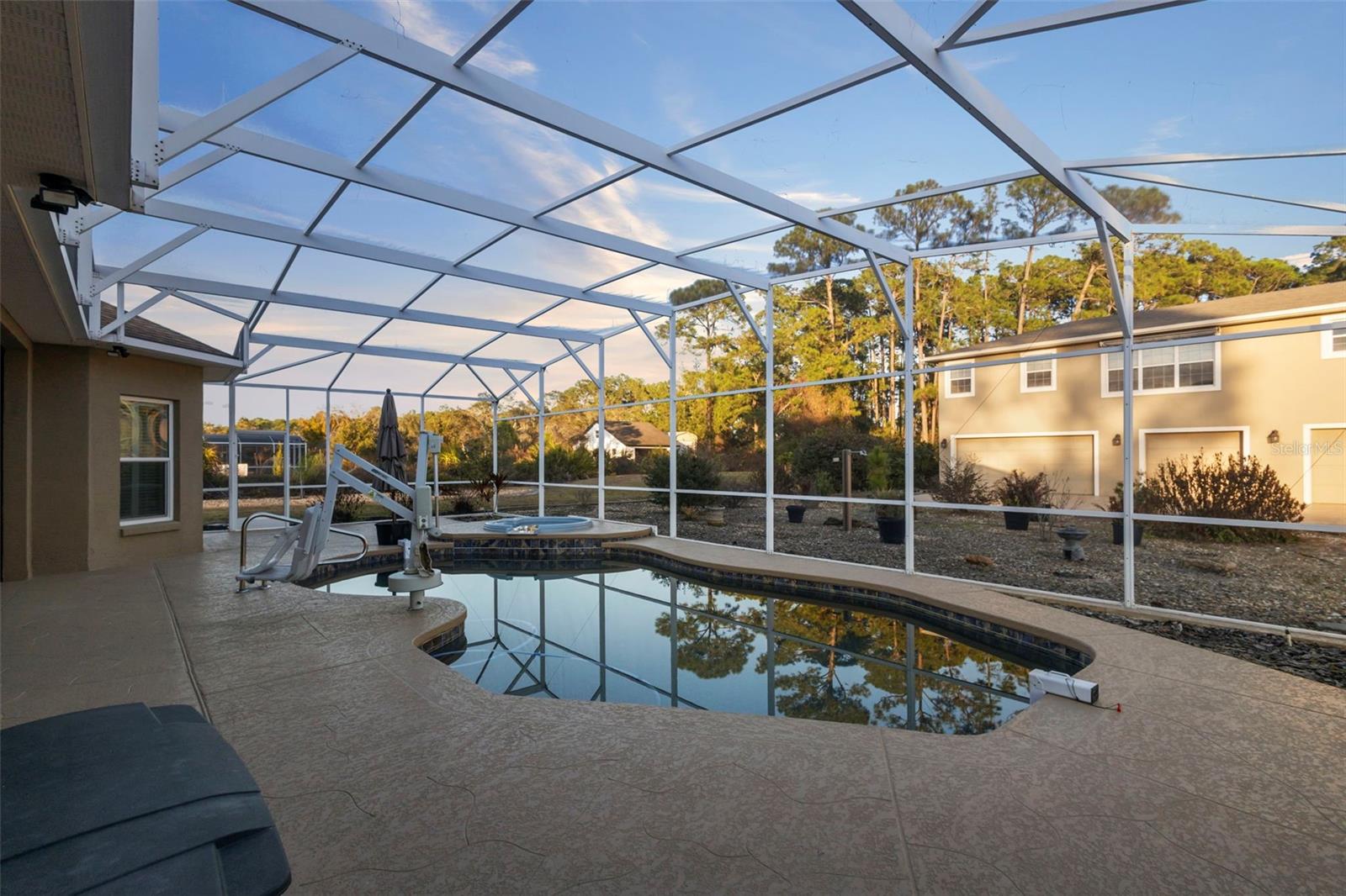 POOL/SPA