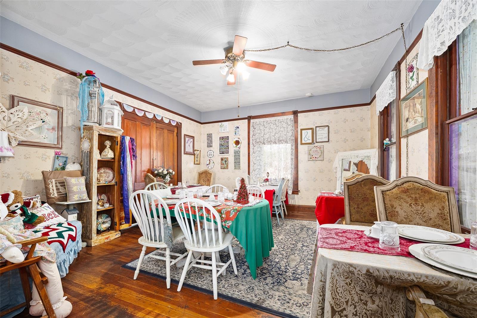 228 W HOWRY AVENUE, Deland, FL 32720