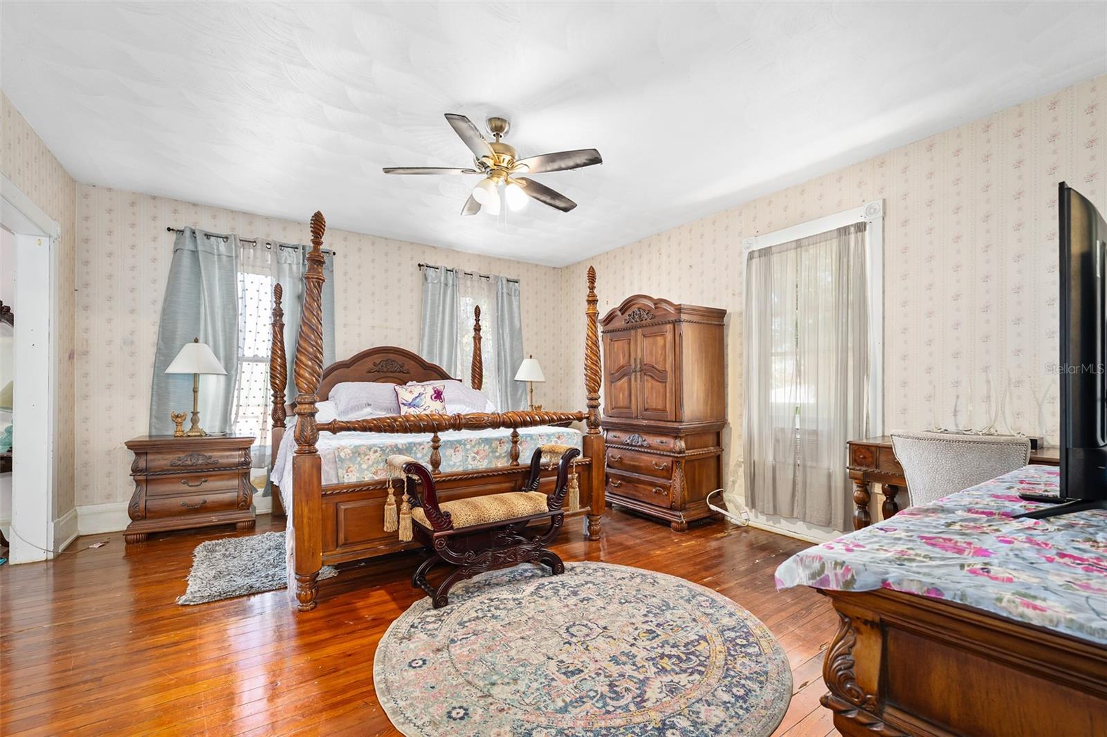228 W HOWRY AVENUE, Deland, FL 32720