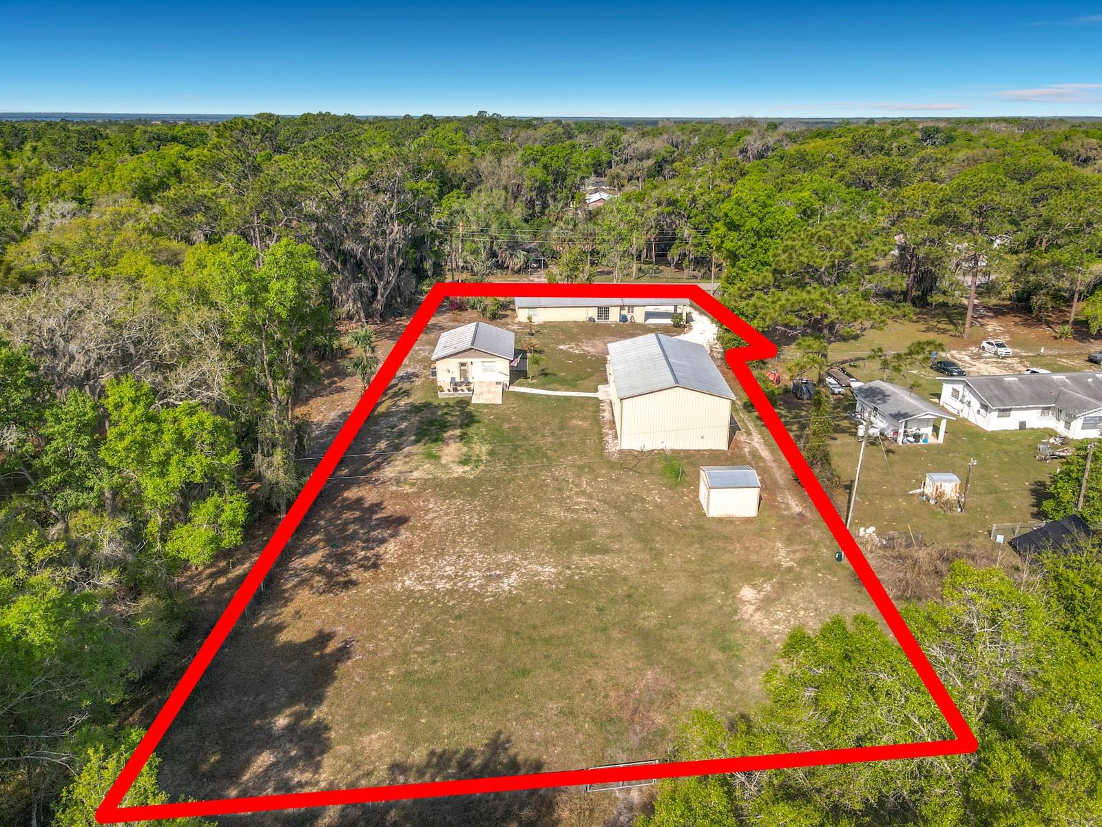 4611 GRAND AVENUE, De Leon Springs, FL 32130