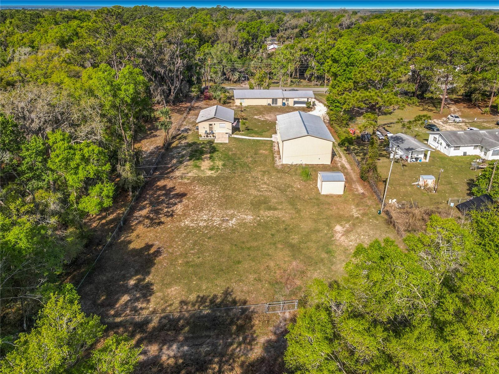 4611 GRAND AVENUE, De Leon Springs, FL 32130