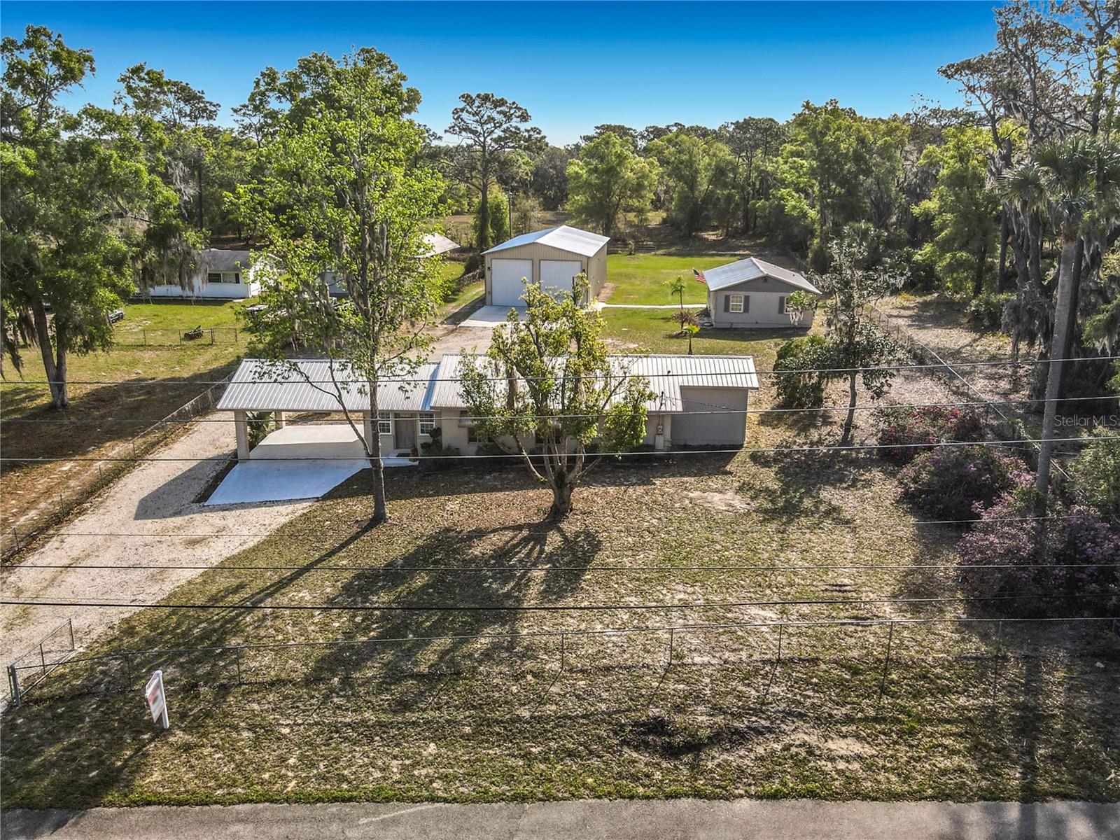 4611 GRAND AVENUE, De Leon Springs, FL 32130