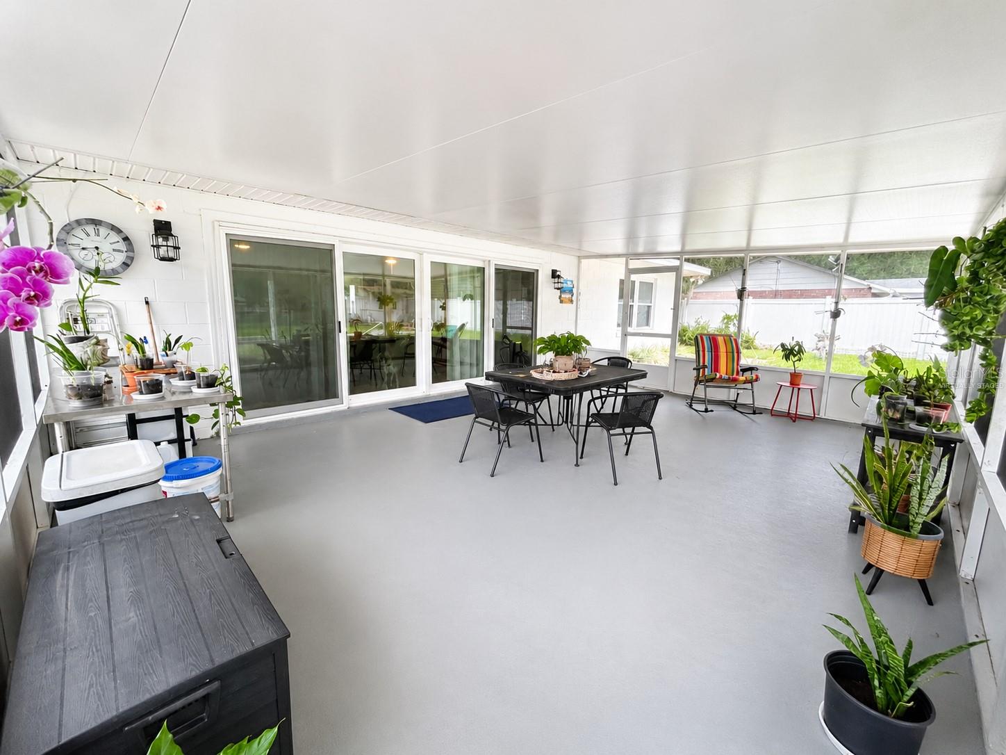 Screen room - virtually staged