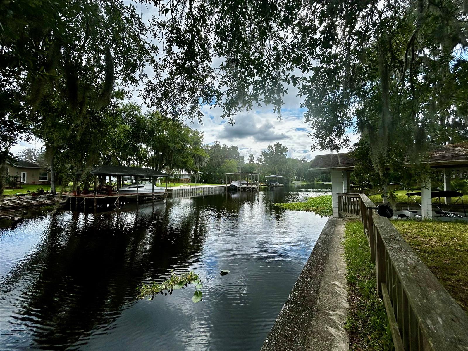 canal -  2 mins. to St John's River