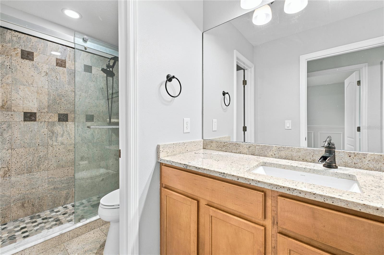 6820 THORNHILL CIRCLE, Windermere, FL 34786