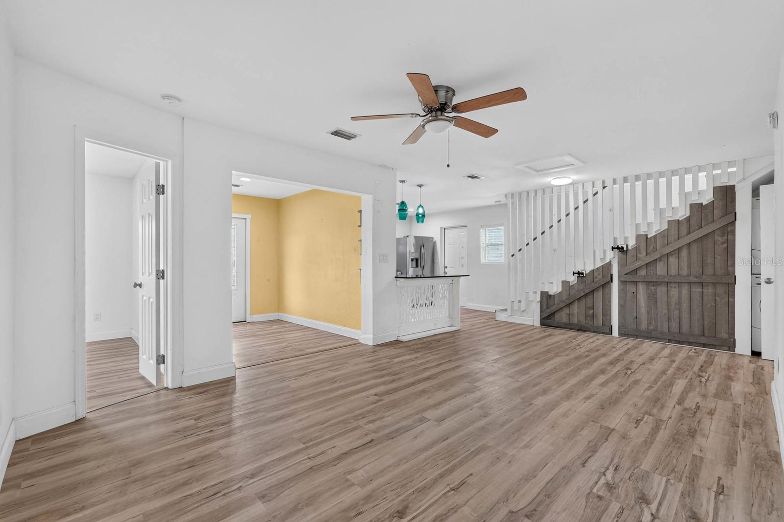 2005 SCHULTE AVENUE, Daytona Beach, FL 32118