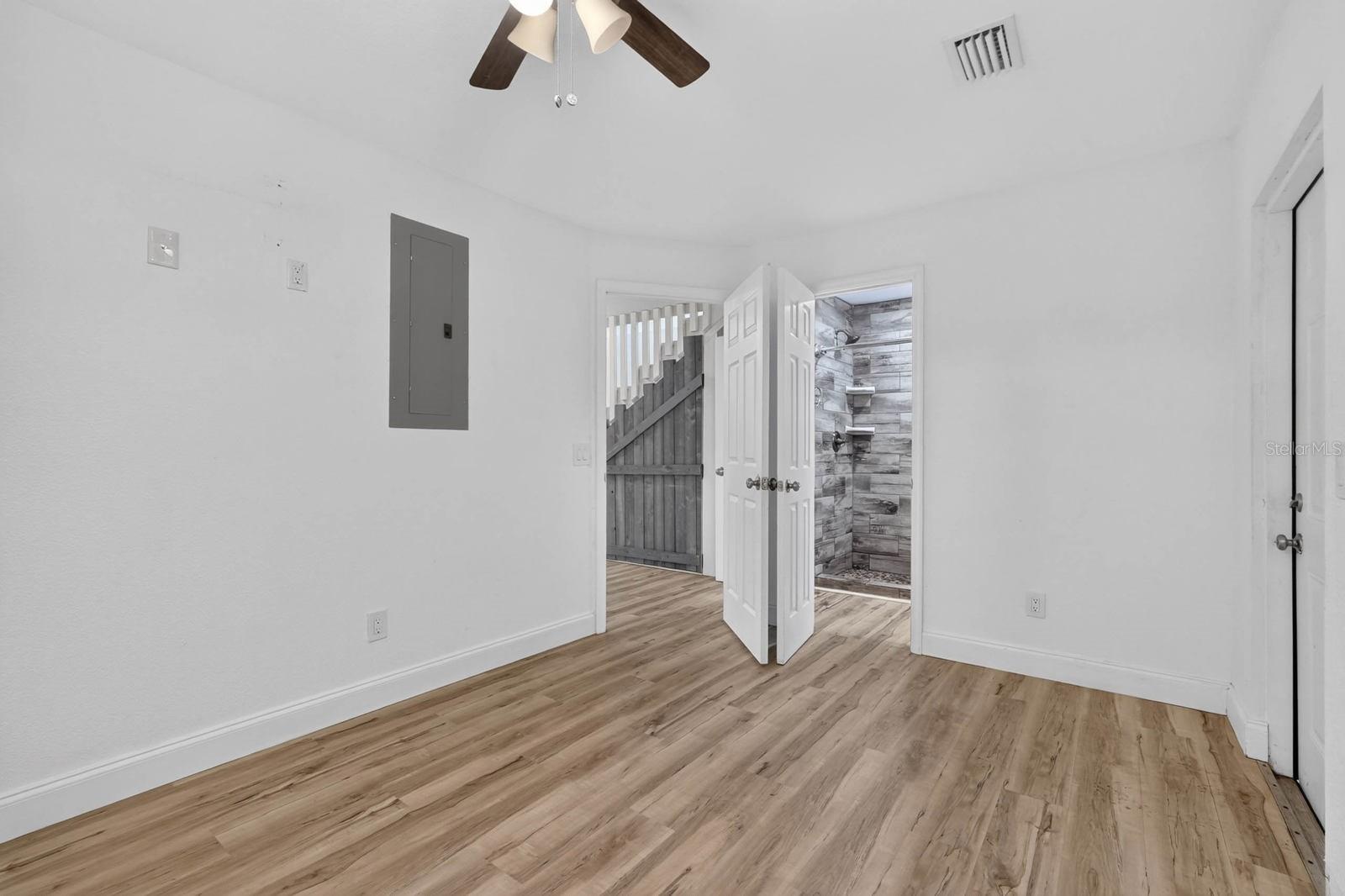 2005 SCHULTE AVENUE, Daytona Beach, FL 32118
