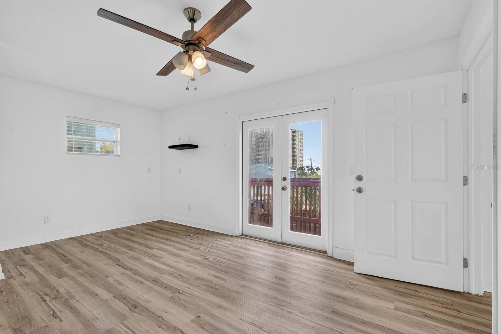 2005 SCHULTE AVENUE, Daytona Beach, FL 32118