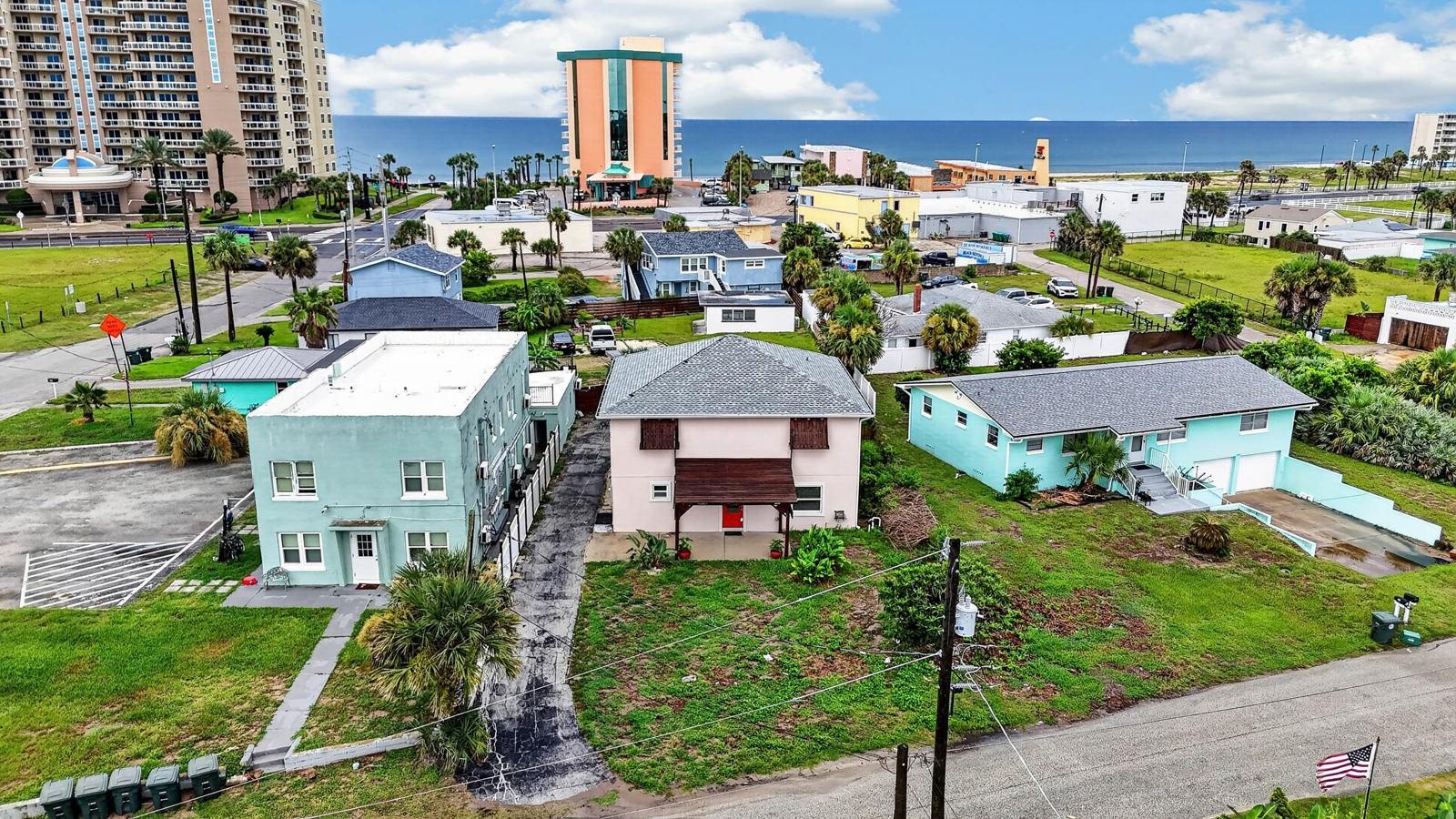 2005 SCHULTE AVENUE, Daytona Beach, FL 32118