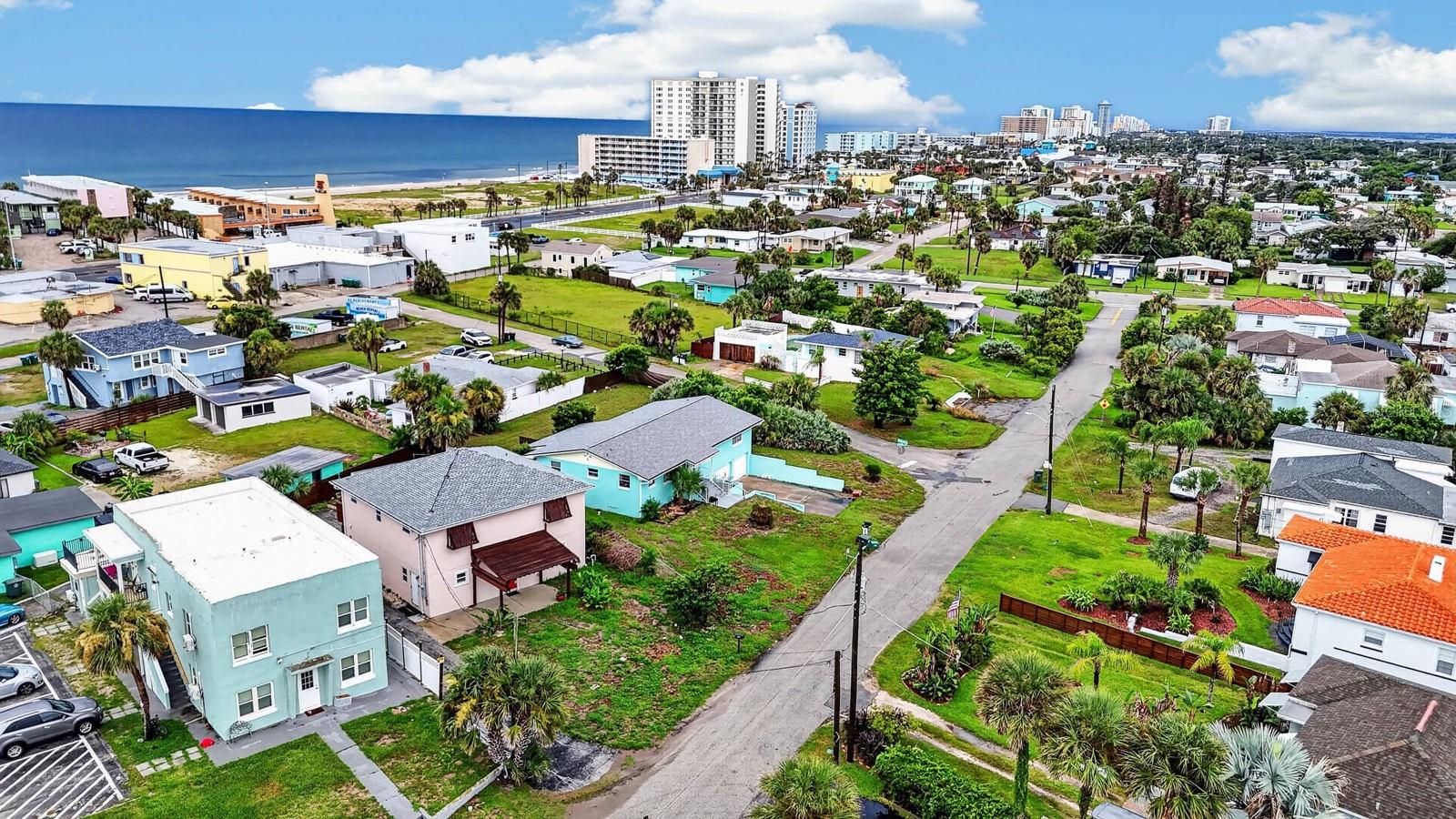 2005 SCHULTE AVENUE, Daytona Beach, FL 32118