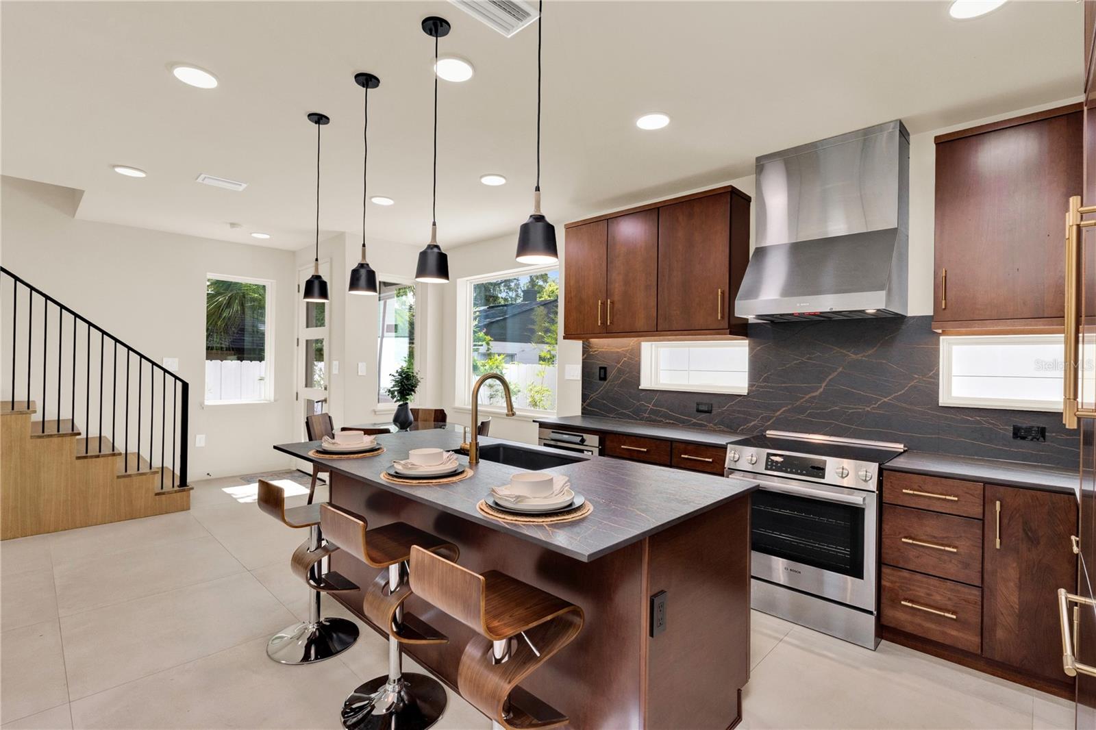 102 W PRINCETON STREET, Orlando, FL 32804