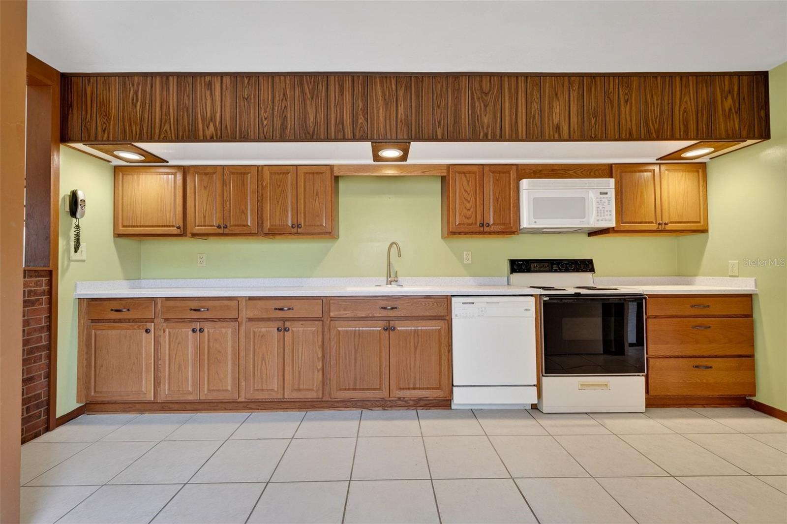 1961 CAROLINA AVENUE, Ormond Beach, FL 32174
