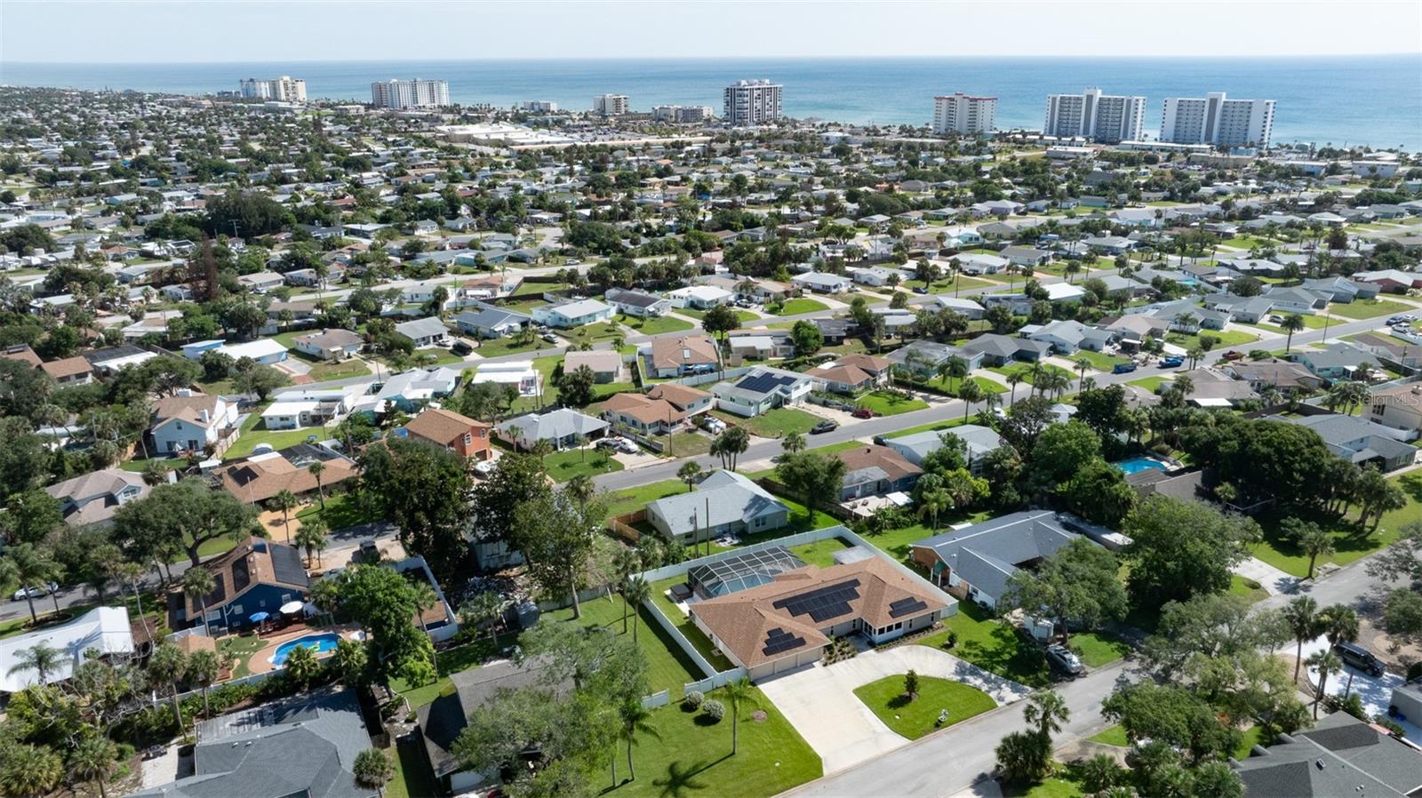 33 SANDCASTLE DRIVE, Ormond Beach, FL 32176