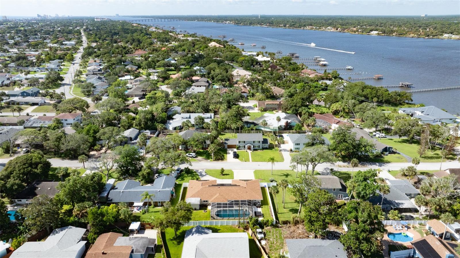 33 SANDCASTLE DRIVE, Ormond Beach, FL 32176