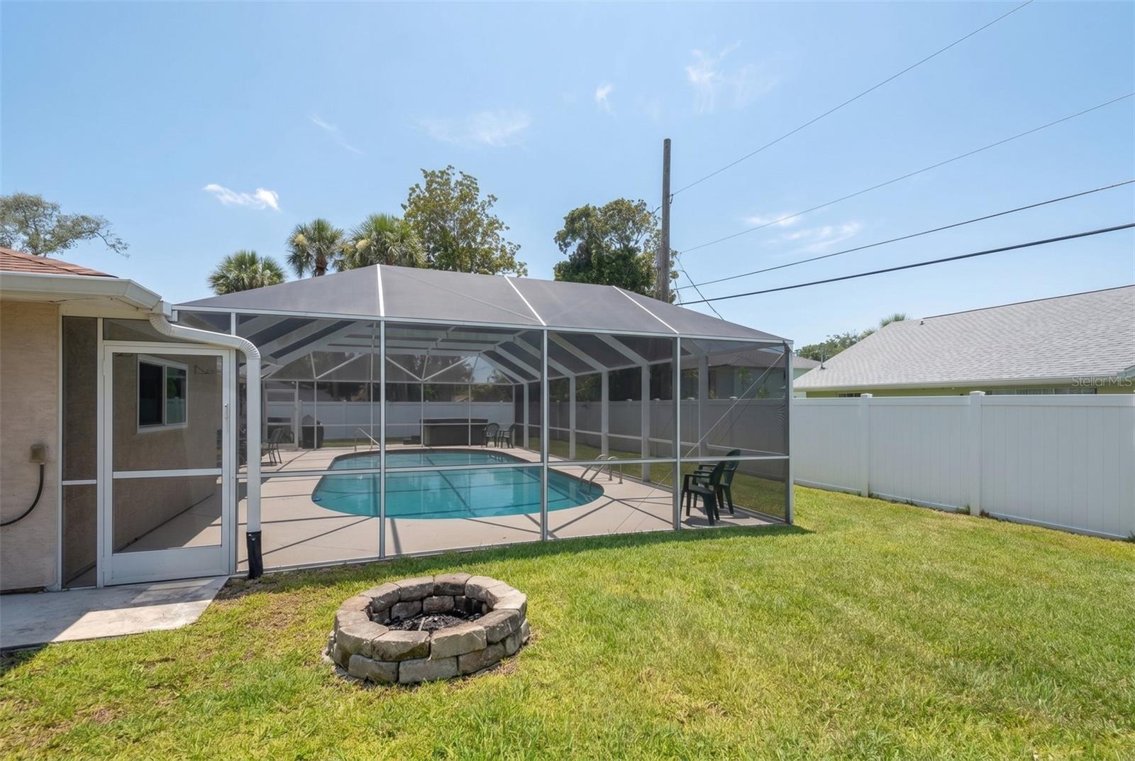 33 SANDCASTLE DRIVE, Ormond Beach, FL 32176