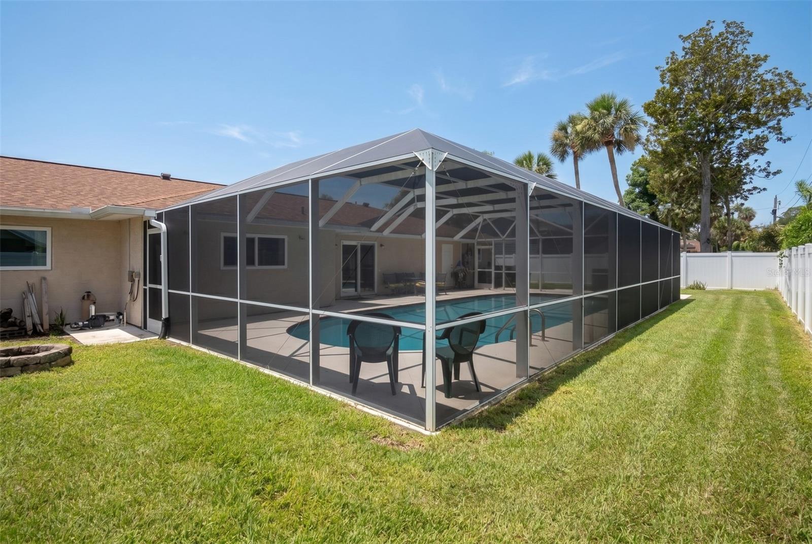 33 SANDCASTLE DRIVE, Ormond Beach, FL 32176