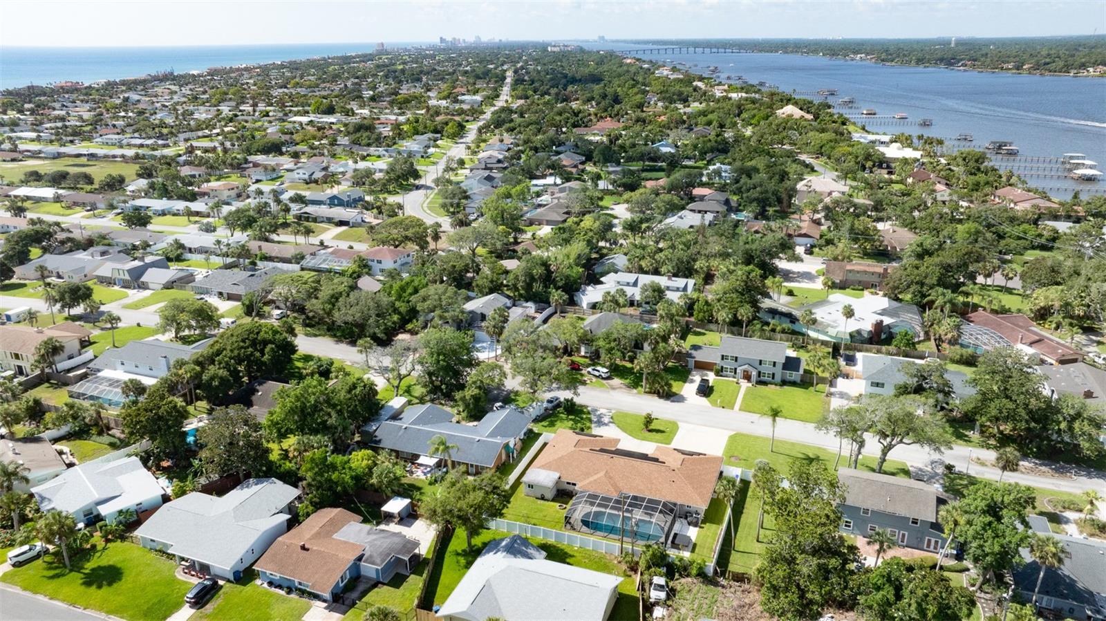 33 SANDCASTLE DRIVE, Ormond Beach, FL 32176