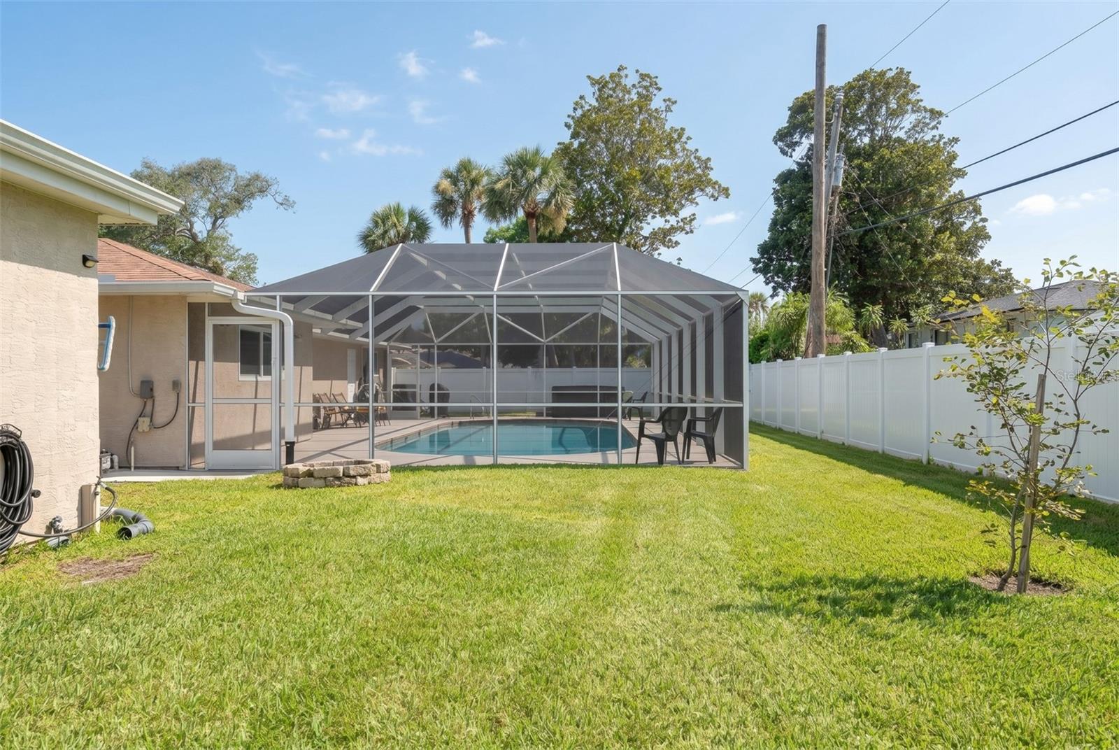 33 SANDCASTLE DRIVE, Ormond Beach, FL 32176