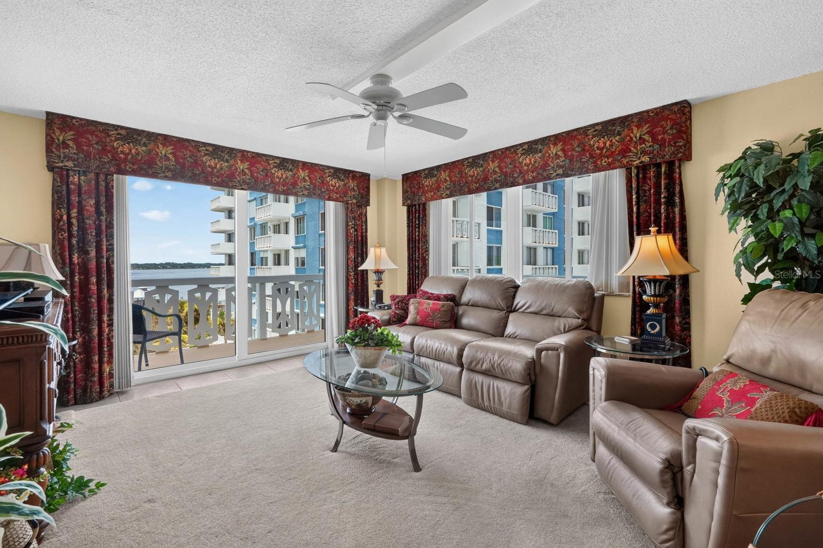 925 N HALIFAX AVENUE, #403, Daytona Beach, FL 32118 925 N HALIFAX AVENUE, #403, Daytona Beach, FL 32118