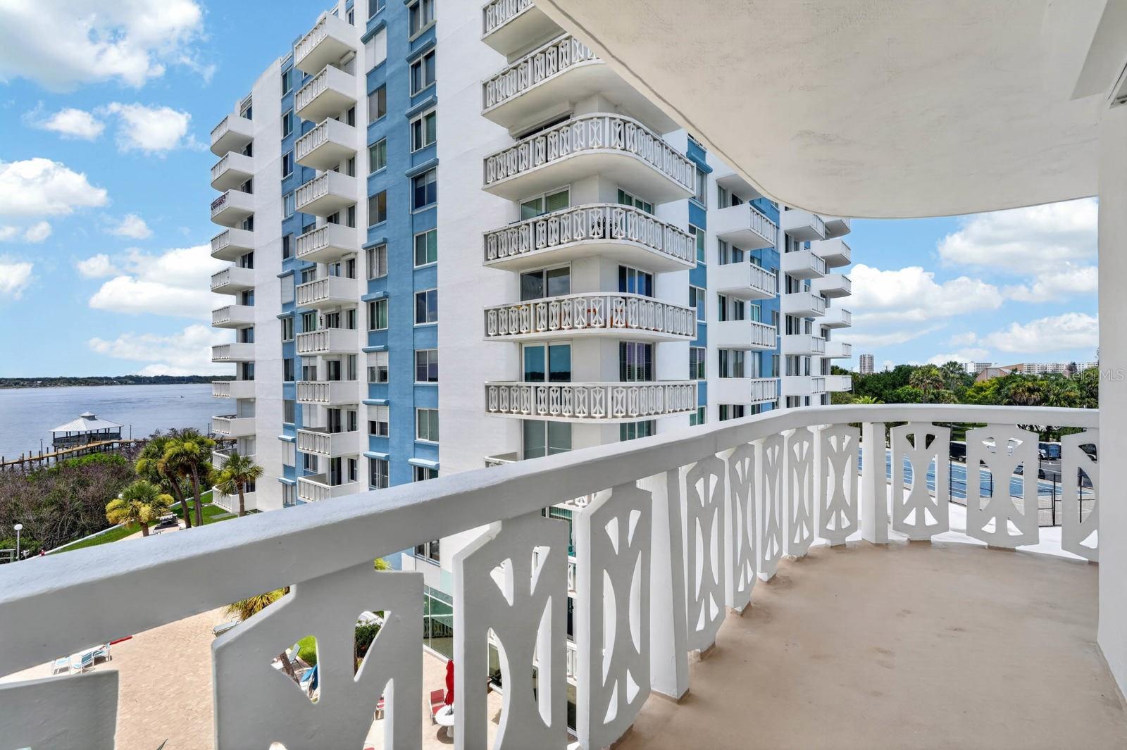 925 N HALIFAX AVENUE, #403, Daytona Beach, FL 32118