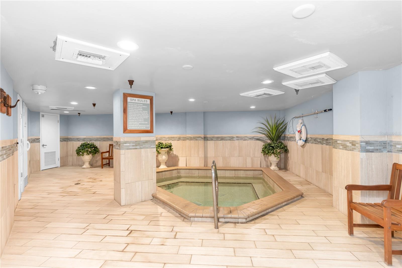 2425 S ATLANTIC AVENUE, #406, Daytona Beach, FL 32118
