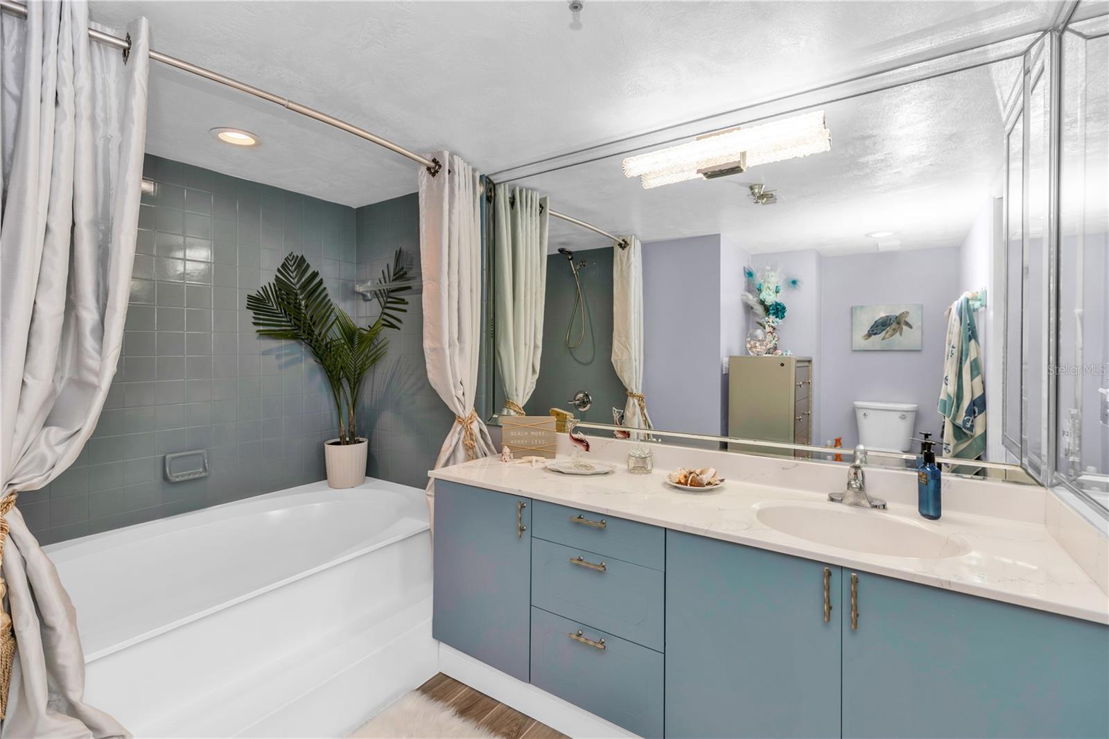 2425 S ATLANTIC AVENUE, #406, Daytona Beach, FL 32118
