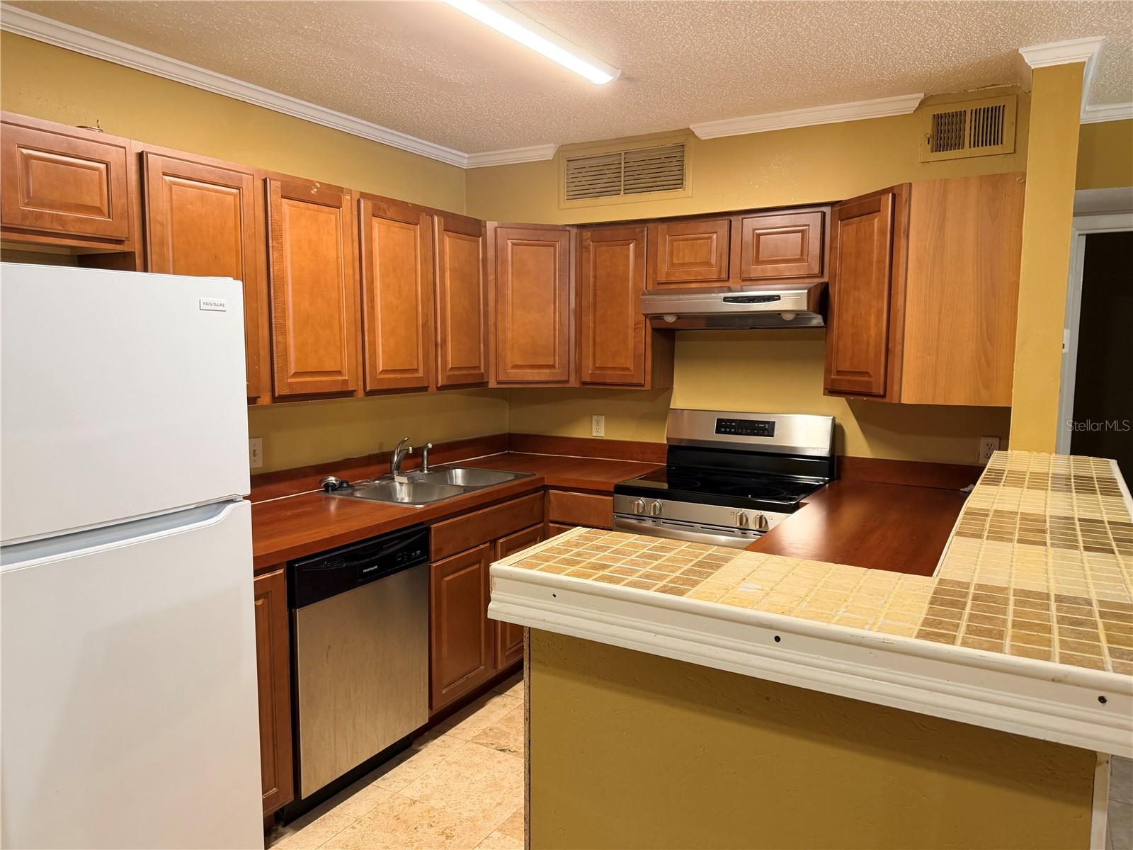 345 FORESTWAY CIRCLE, #107, Altamonte Springs, FL 32701 345 FORESTWAY CIRCLE, #107, Altamonte Springs, FL 32701