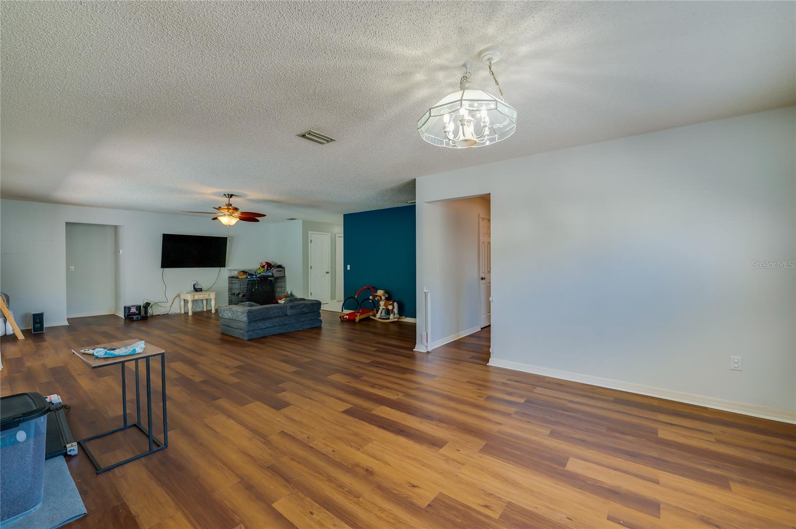 1040 W VILLAGE GREEN ROAD, Deland, FL 32720