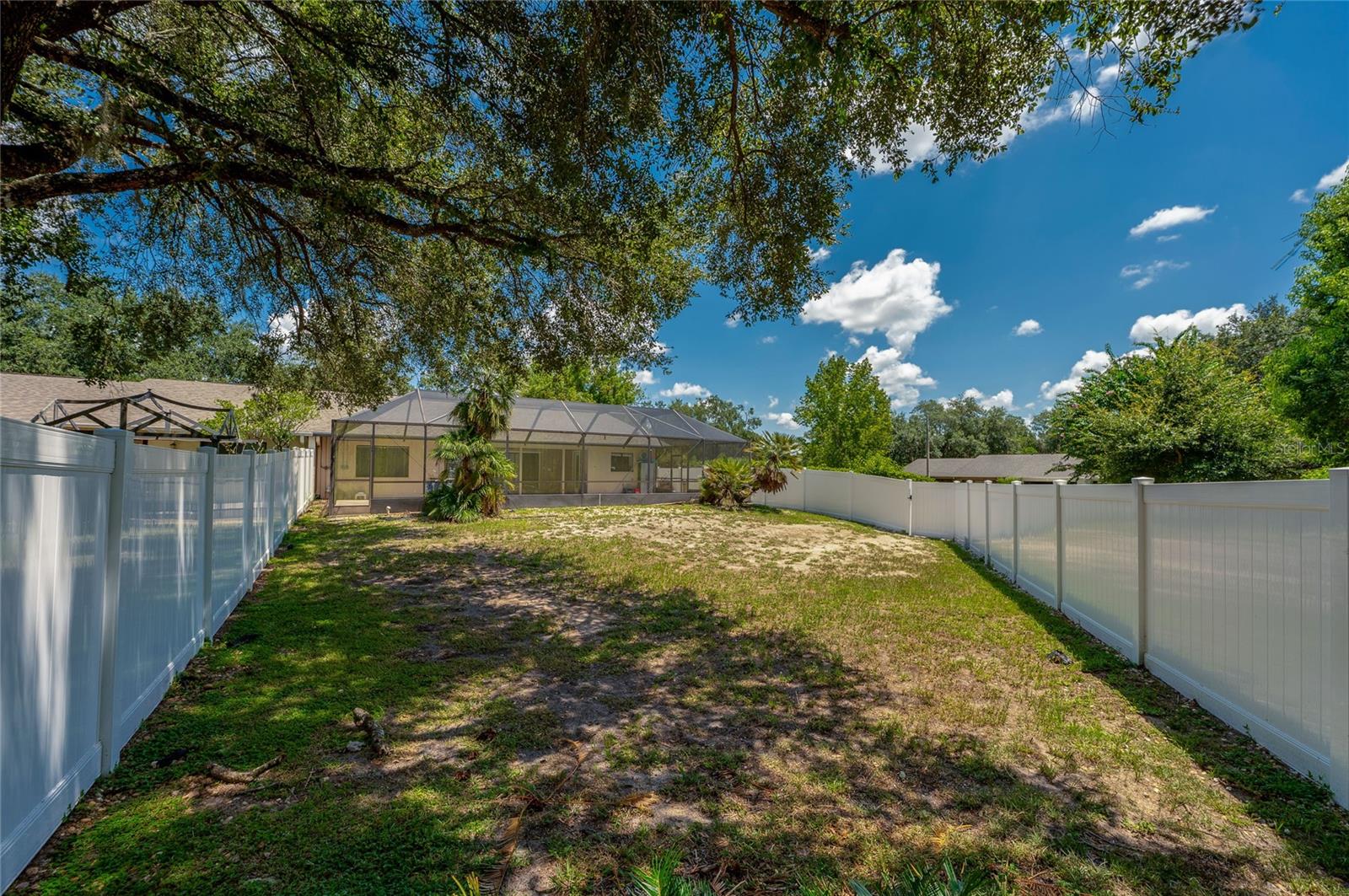 1040 W VILLAGE GREEN ROAD, Deland, FL 32720