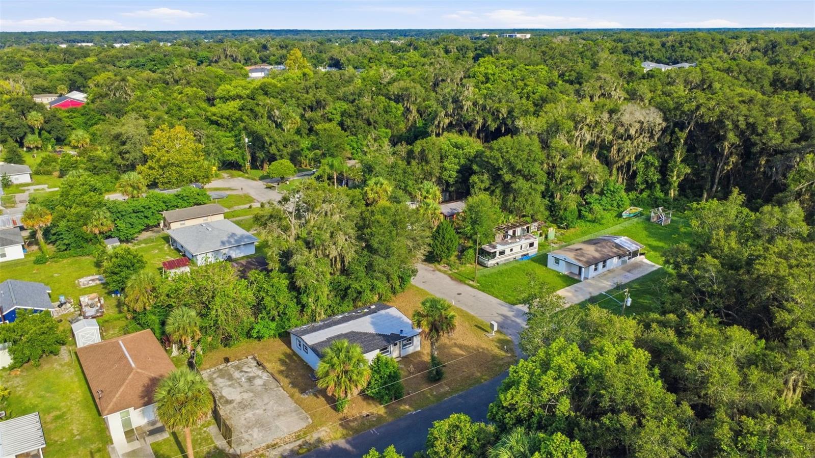 921 S SALISBURY AVENUE, Deland, FL 32720