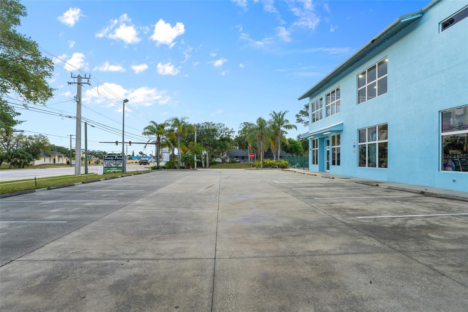 3090 S RIDGEWOOD AVENUE, South Daytona, FL 32119 3090 S RIDGEWOOD AVENUE, South Daytona, FL 32119