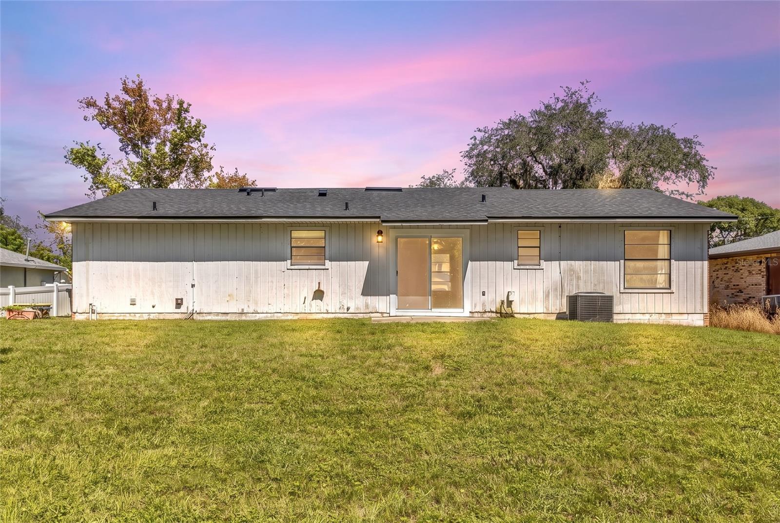 209 DELESPINE DRIVE, Debary, FL 32713